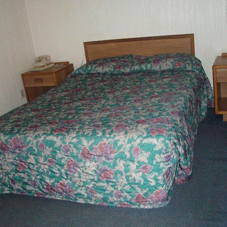 בדפורד Rosemount Motel חדר תמונה