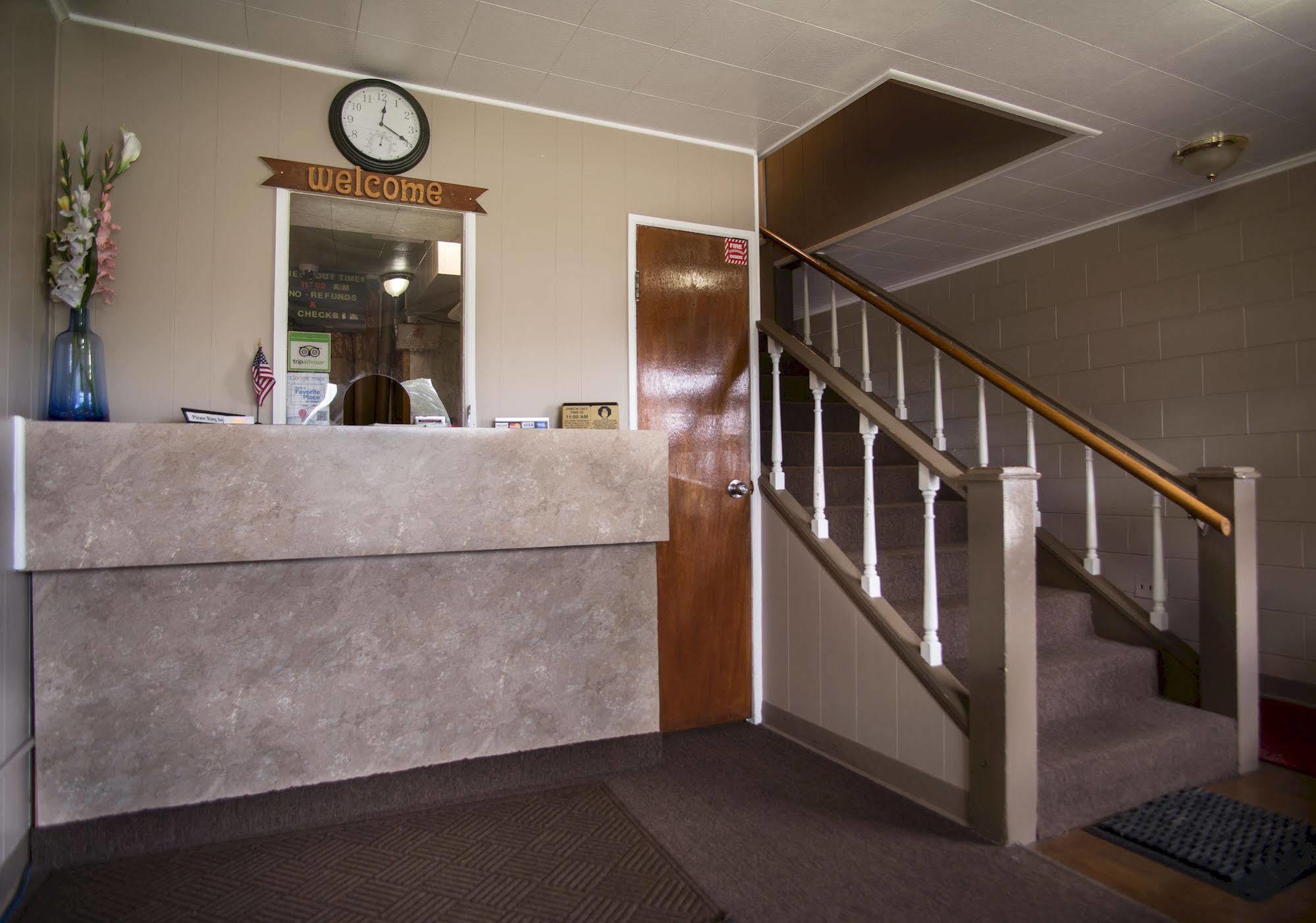 בדפורד Rosemount Motel מראה חיצוני תמונה