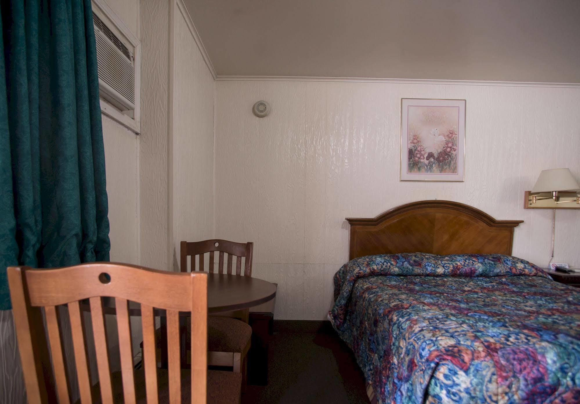 בדפורד Rosemount Motel מראה חיצוני תמונה