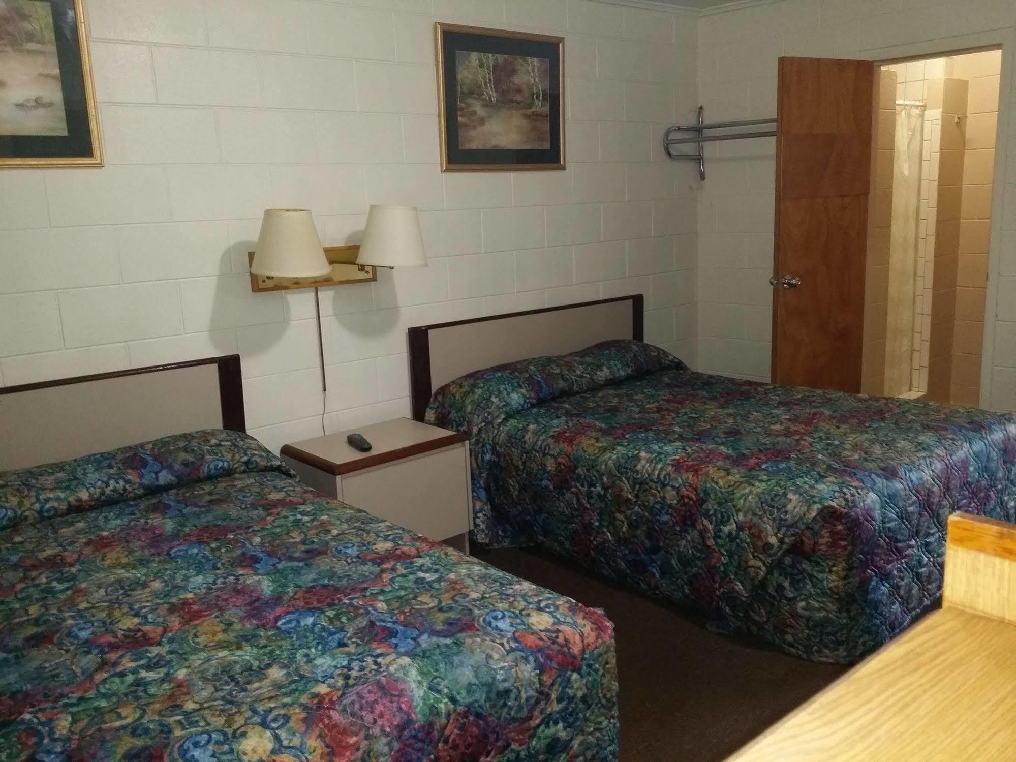 בדפורד Rosemount Motel מראה חיצוני תמונה