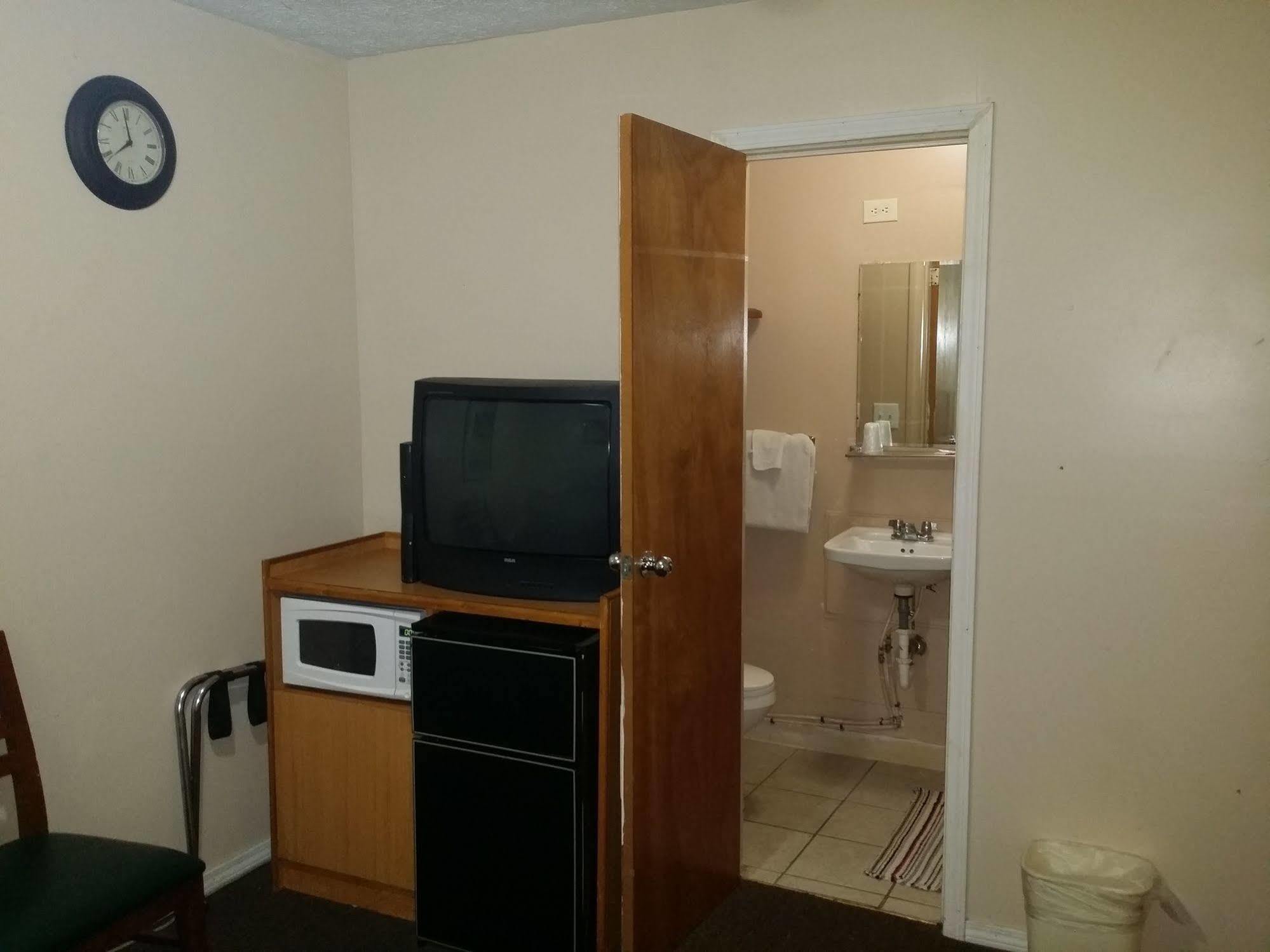 בדפורד Rosemount Motel מראה חיצוני תמונה