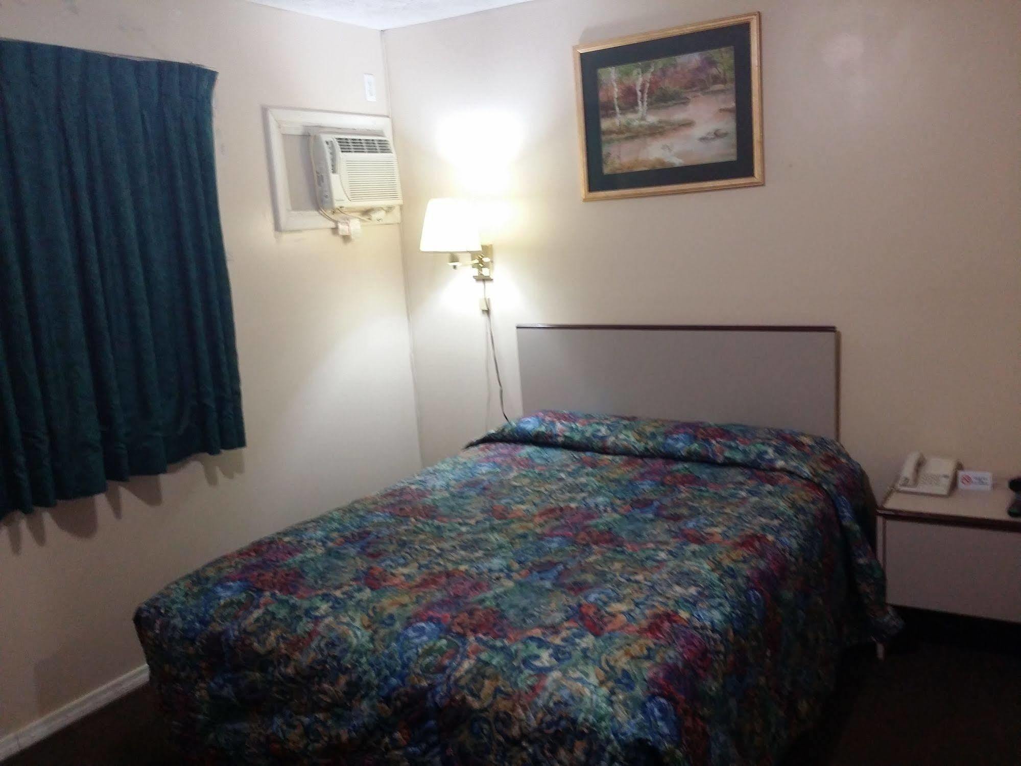 בדפורד Rosemount Motel מראה חיצוני תמונה